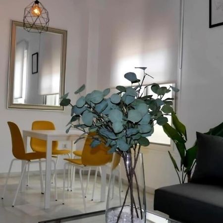 Malaga City One Bedroom Apartment By Namaste Elite Eksteriør bilde