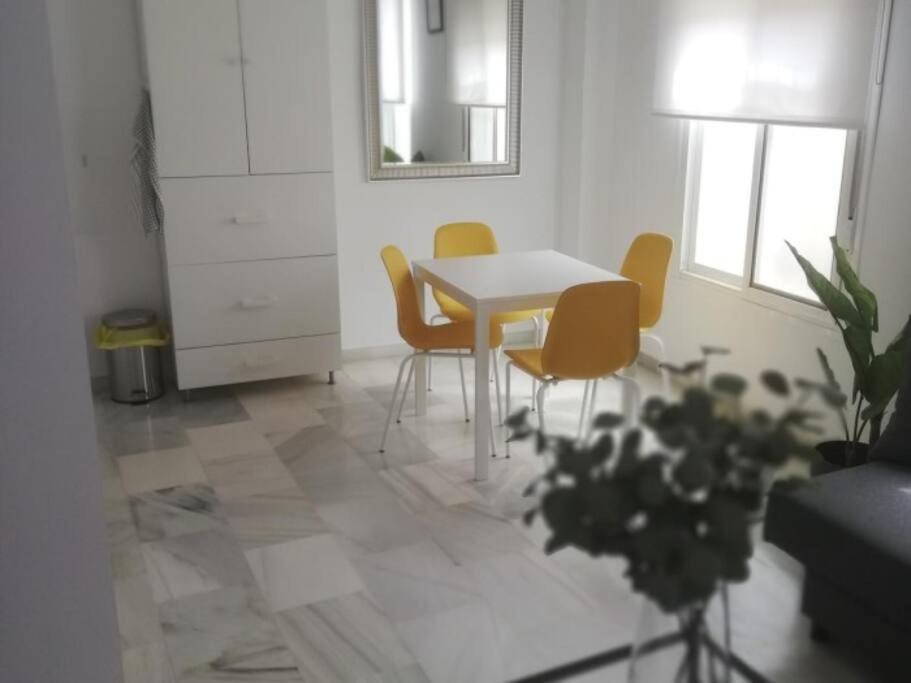 Malaga City One Bedroom Apartment By Namaste Elite Eksteriør bilde